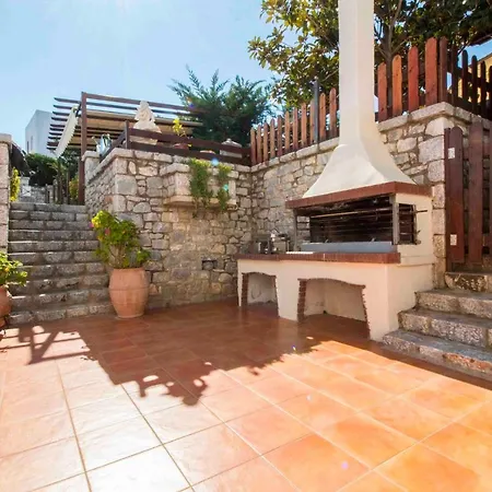 Laconian Collection Malvazios Studio Apartment Gythio