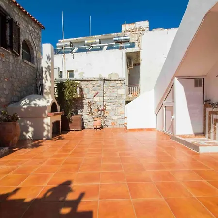 Laconian Collection Malvazios Studio Apartment Gythio